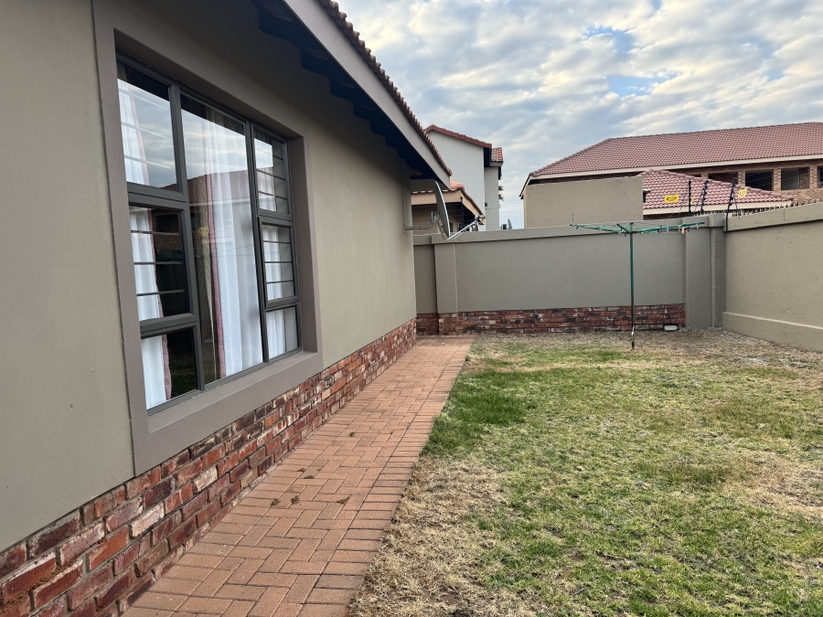 2 Bedroom Property for Sale in Flamwood North West
